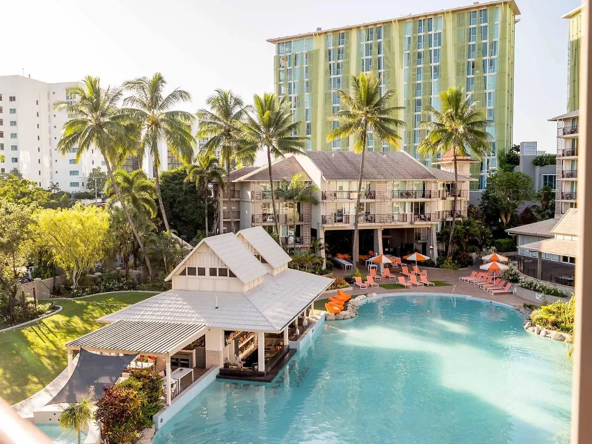 Novotel Cairns Oasis Resort